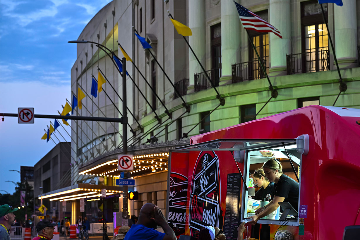 A food truck in front of Eastman at the Jazz festival